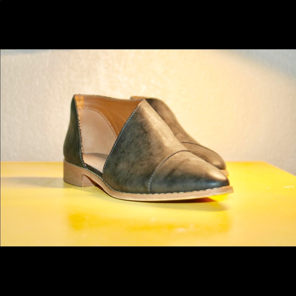 Grey Mi.iM Freya Cutout Flats